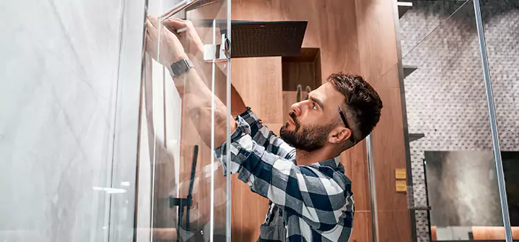 Replace Shower Doors with Frameless San Fernando