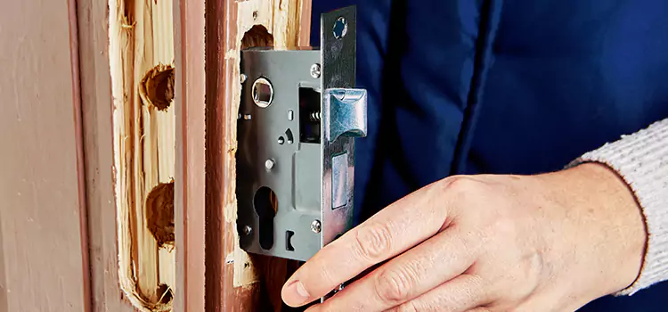 Garage Door Lock Replacement San Fernando