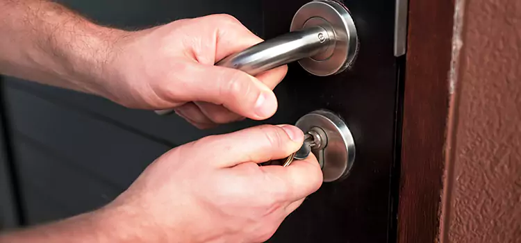 Door Closer Repair & Installation San Fernando